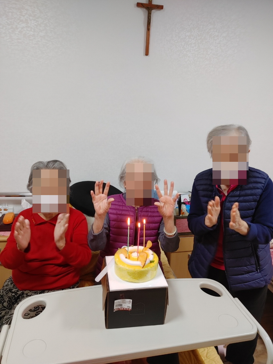 춘천시립양로원_생신축하.jpg