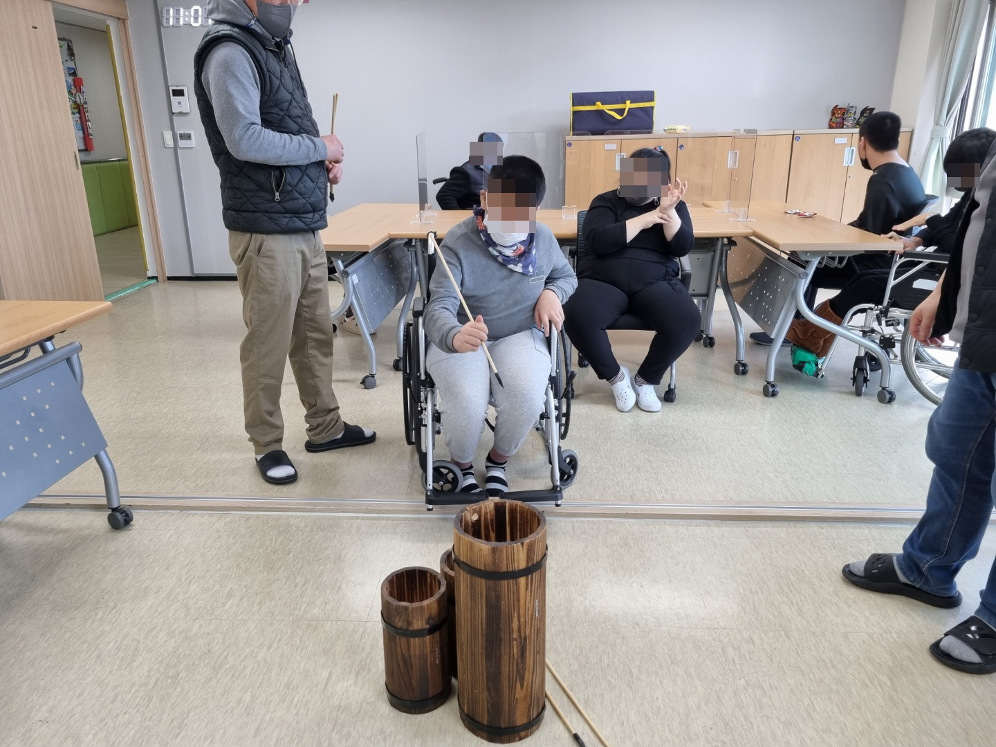 어우리주간보호소_즐거운 설명절.jpg