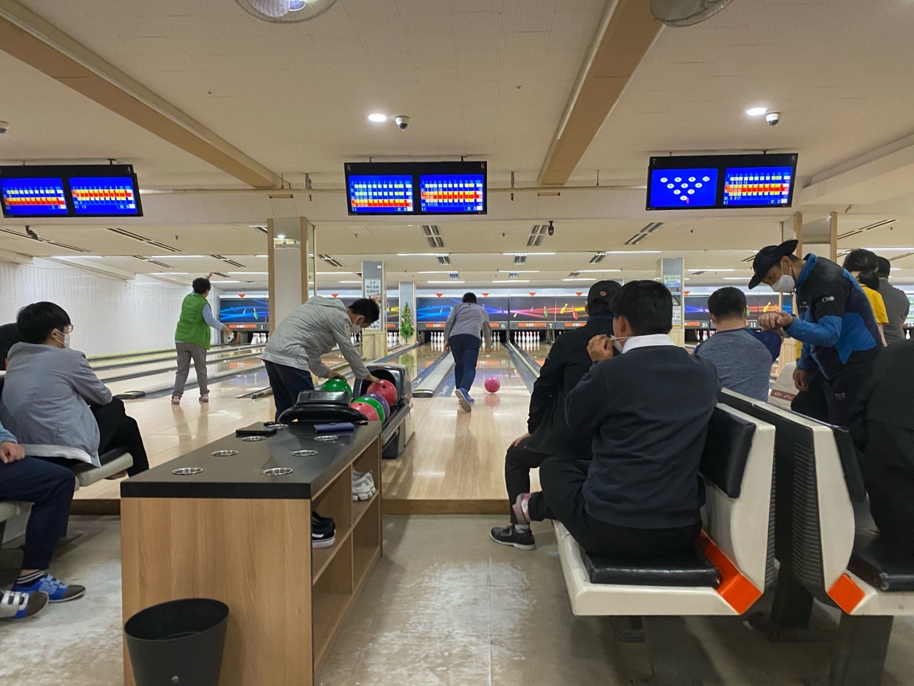 시설사진19_볼링 프로그램.jpg