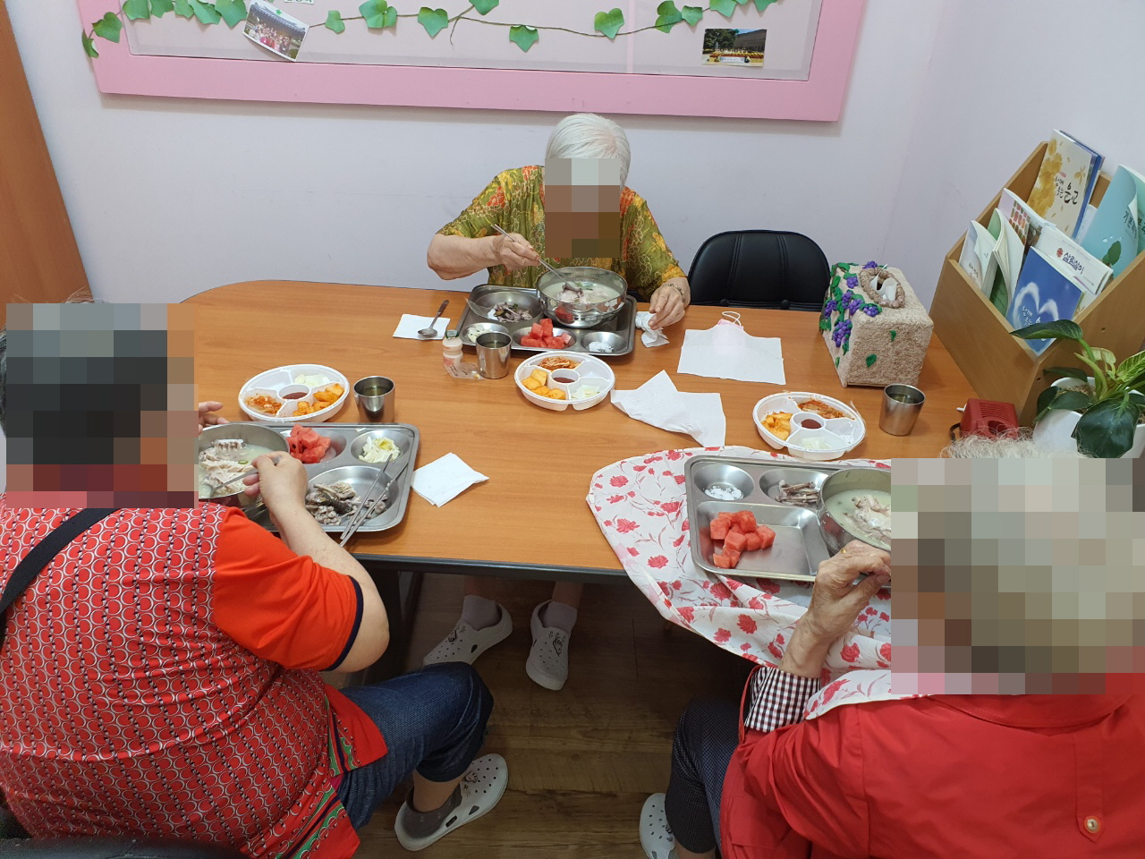 7월 20일, 삼계탕 드시고 무더위 이기세요!